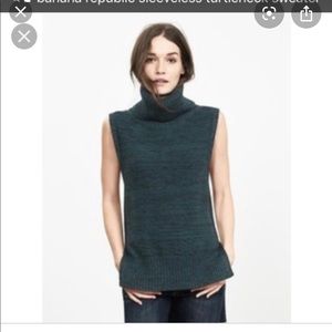 Sleeveless turtleneck hi-Lo sweater